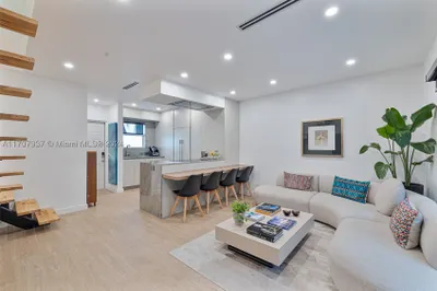 798 Crandon Blvd #39-C 1