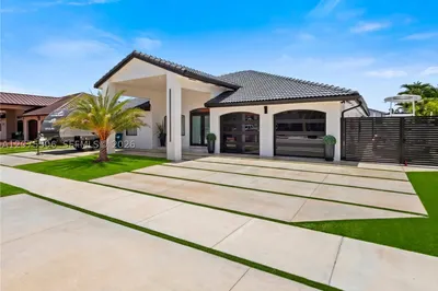 3209 SW 142nd Pl 1