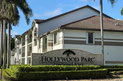520 S Park Road #22-12 1