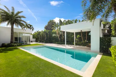 200 Tradewind Drive 1