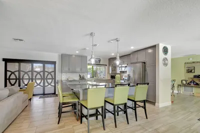 3412 Lake Osborne Drive 1