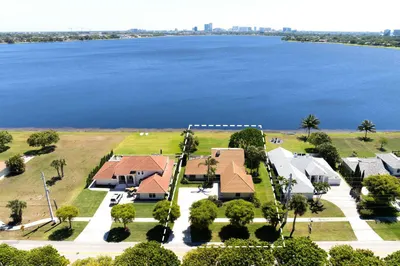 Beautiful Lakefront