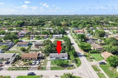 307 NW 6th Street 1