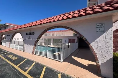 11131 Royal Palm Blvd #14 1