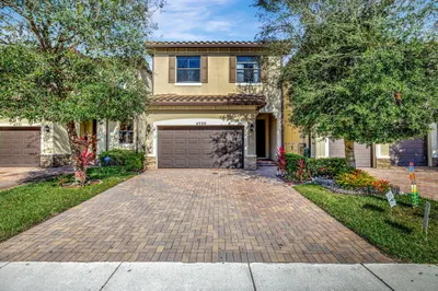 4729 NW 59th Street 1