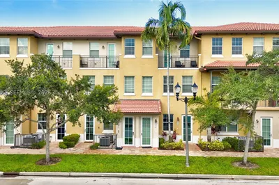 954 SW 147th Ave #2610 1