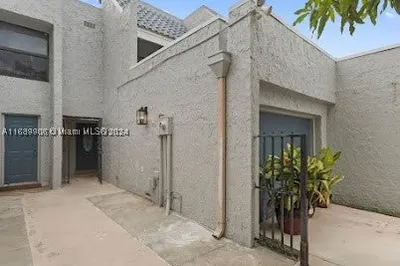1823 NW 56th Ter #19 1