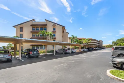 1030 Us Highway 1 #413 1