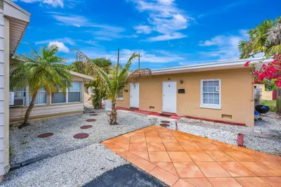 505 Foresteria Drive 1
