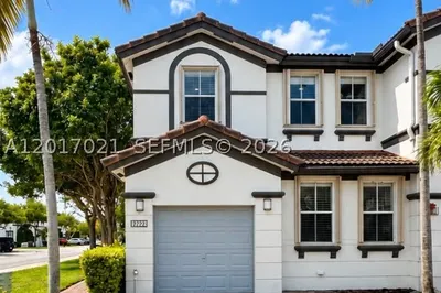 7772 NW 114th Pl 0 1