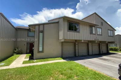 2215 NW 59th Ave #72-E 1