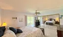 22 Markham A Photo