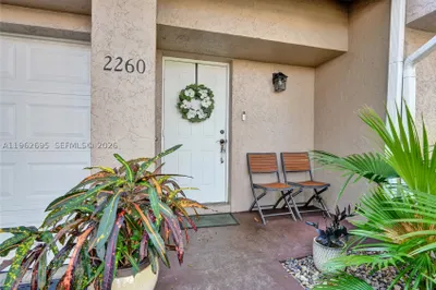 2260 W Discovery Cir W 1