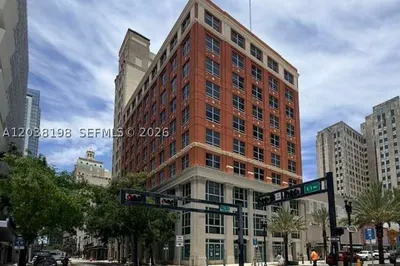 111 E Flagler St #806 1