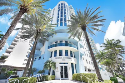 9201 Collins Ave #821 1