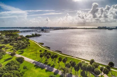 208 S Lakeside Drive #102 1