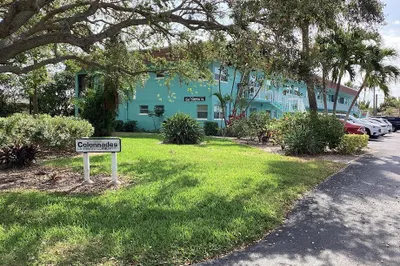 1245 N Carlton Court #206 1