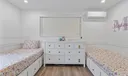 220 Hampton Ln Photo