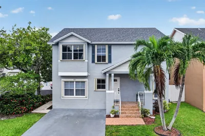 490 NW 102nd Ter 1