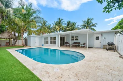 401 NE 24th Street 1