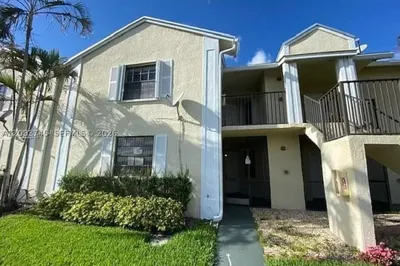 929 Hamilton Dr #929F 1