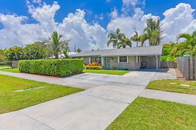 18625 Loxahatchee River Road 1