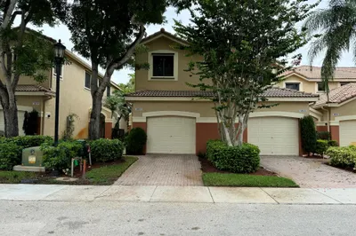 3835 Pond Apple Drive 1