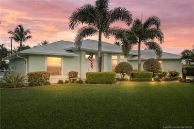 4589 SE Pompano Terrace 1