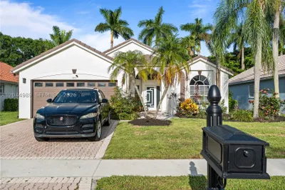 1971 Oak Berry Cir 1