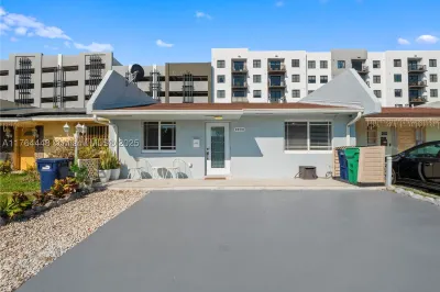 4256 SW 69 Ave #4256 1
