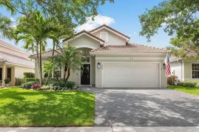 1050 Delray Lakes Drive 1