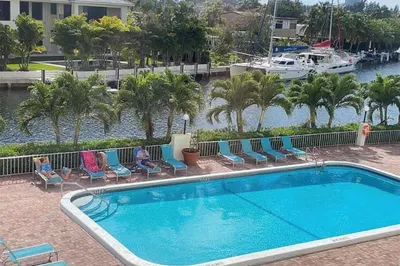 401 Golden Isles Drive #203 1