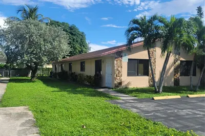 43 SE 15th Street 1