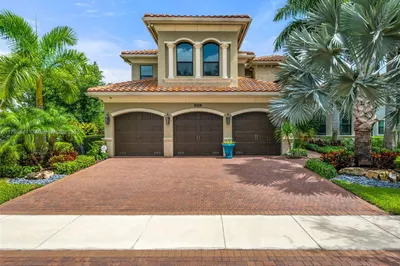 16796 Strasbourg Ln