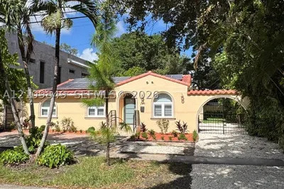 2319 Swanson Ave 1