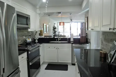 21 Royal Palm Way #2020 1
