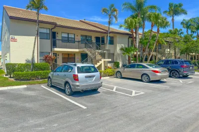 7610 Tahiti Lane #201 1