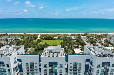 7600 Collins Ave #1210 1