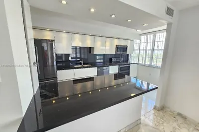 18051 Biscayne Blvd #1704