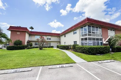 15 Vista Palm Lane #105 1