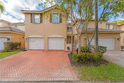 5524 NW 112th Pl 1