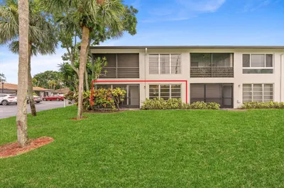 5635 QUEEN PALM Court #D 1