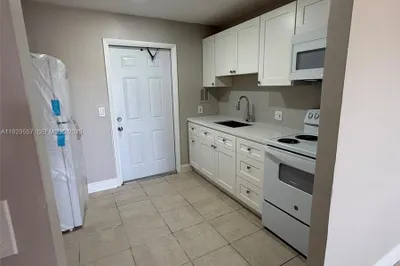 850 E Commercial Blvd #234D 1