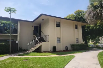 2050 Oleander Boulevard #11202 1