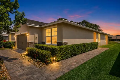 5725 SE Kawana Trail 1
