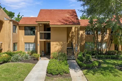 11172 GREEN LAKE Drive #203 1