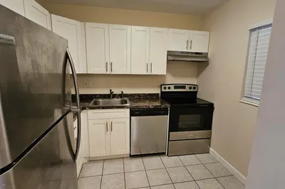 2900 NW 46TH Avenue #105 1