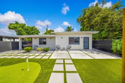 111 NW 53rd St 1
