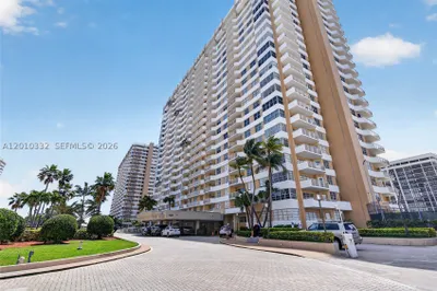1985 S Ocean Dr #22H 1