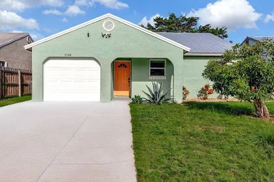 5914 SE Mitzi Lane 1